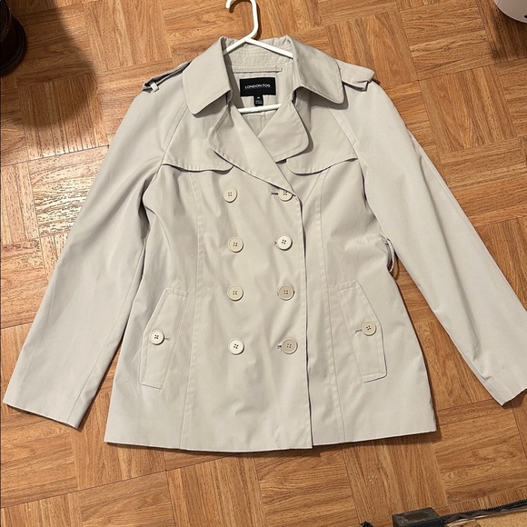 London Fog Jackets & Blazers - London Fog Women's Classic Beige Trench Coat